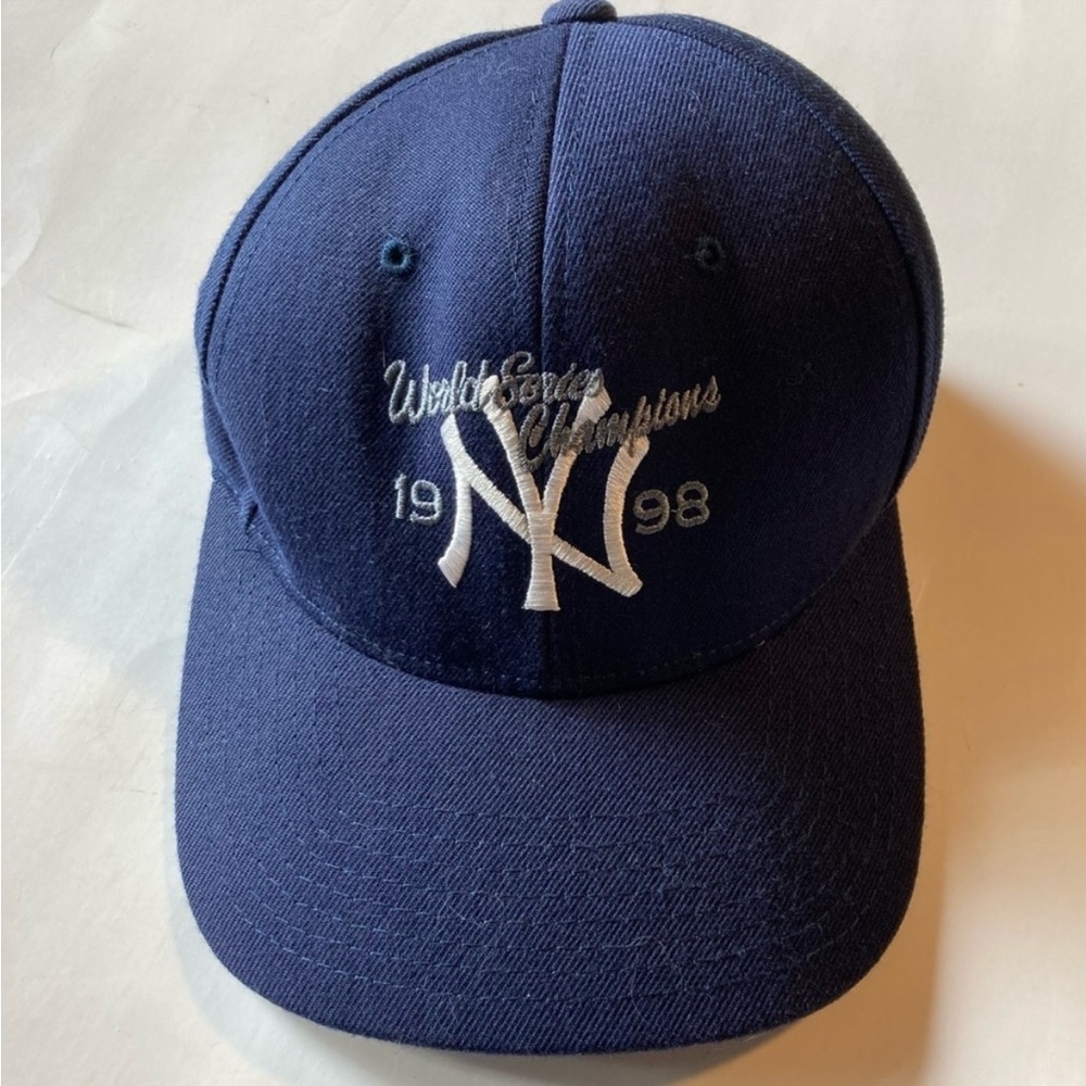 New York Yankees 1998 World Series Champions  baseball cap adjustable excellent